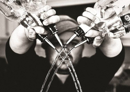 Nalewak metalowy, końcówka gumowana biała